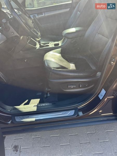 Позашляховик / Кросовер Kia Sorento 2014 в Чернівцях