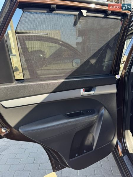 Позашляховик / Кросовер Kia Sorento 2014 в Чернівцях