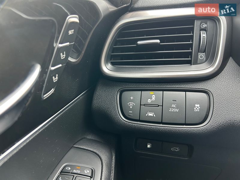 Внедорожник / Кроссовер Kia Sorento 2015 в Одессе
