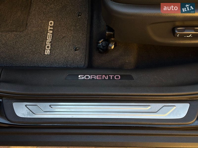 Позашляховик / Кросовер Kia Sorento 2011 в Рівному