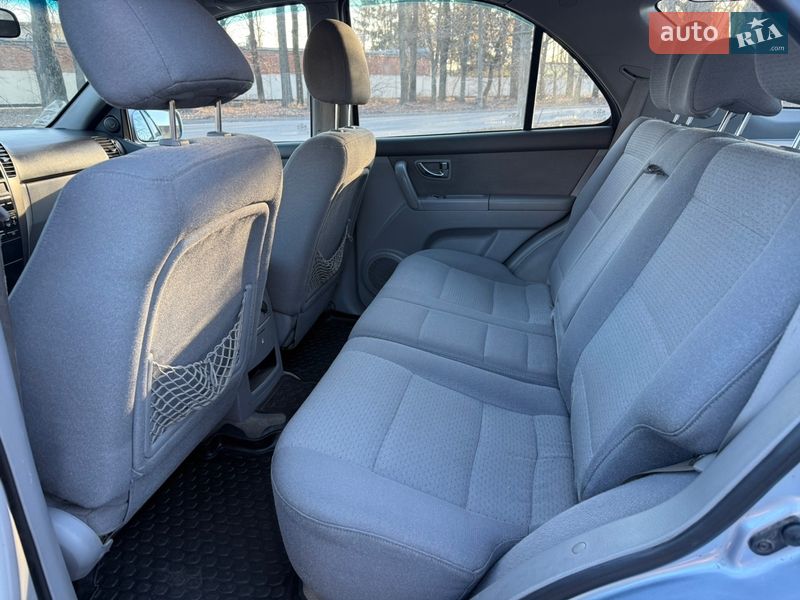 Внедорожник / Кроссовер Kia Sorento 2005 в Полтаве