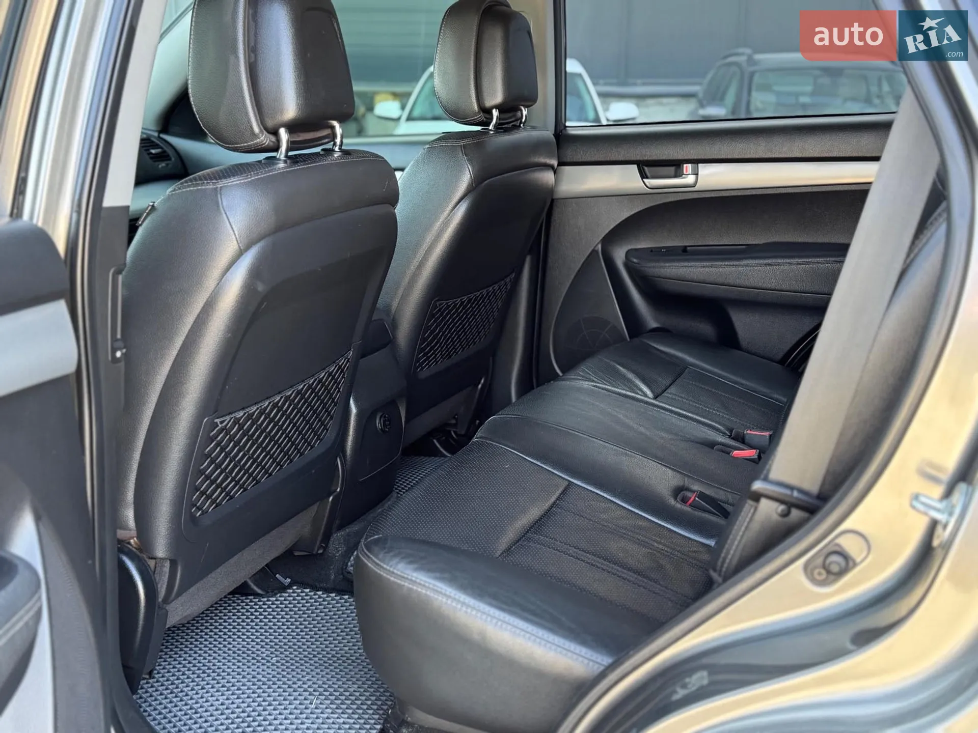 2010 Kia Sorento - мініатюра 26