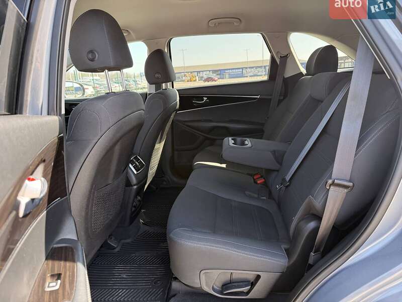 Внедорожник / Кроссовер Kia Sorento 2020 в Одессе