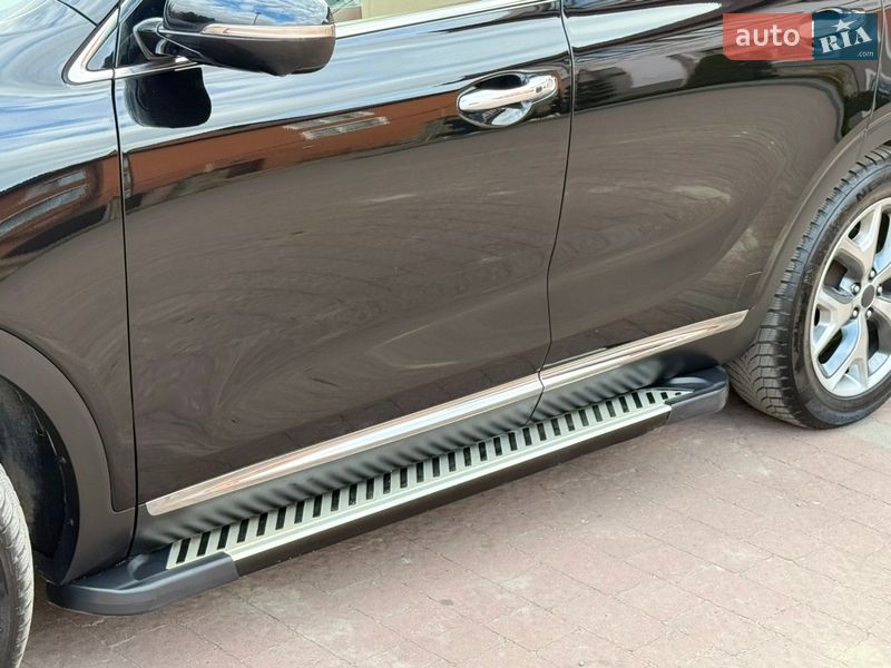 Внедорожник / Кроссовер Kia Sorento 2016 в Стрые