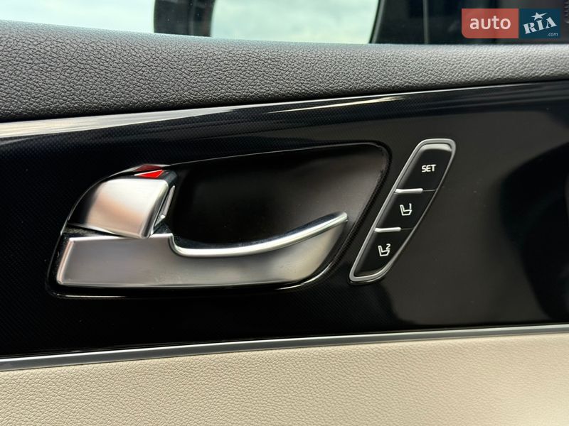 Внедорожник / Кроссовер Kia Sorento 2016 в Стрые