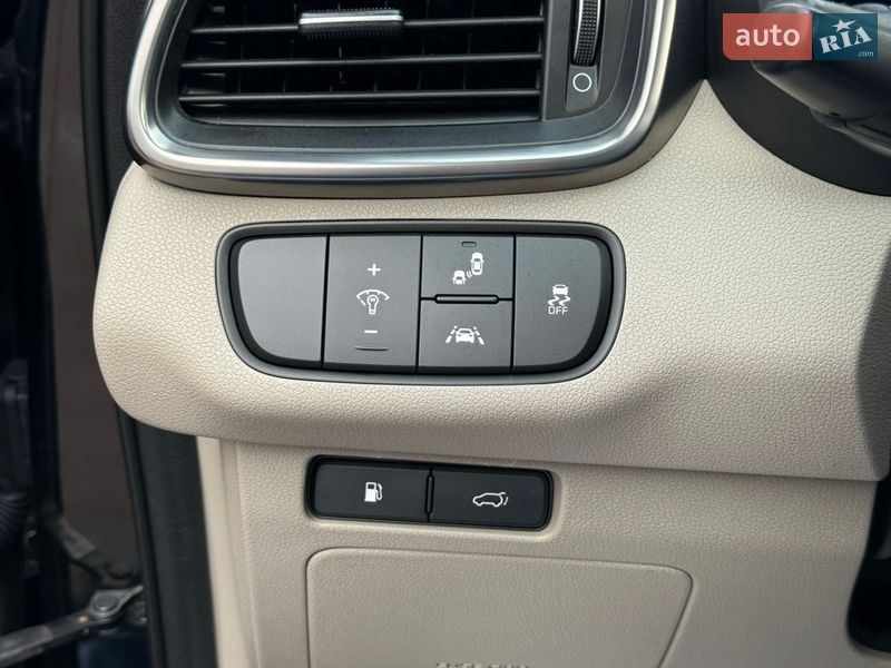 Внедорожник / Кроссовер Kia Sorento 2016 в Стрые