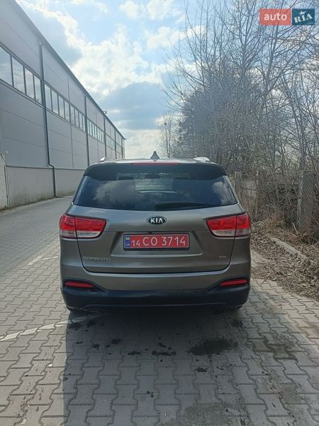 Внедорожник / Кроссовер Kia Sorento 2015 в Ровно