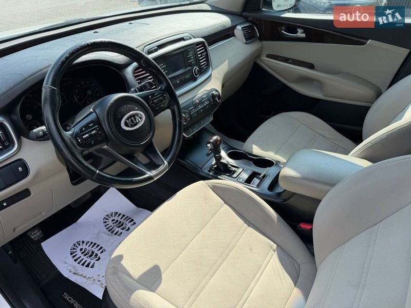 Внедорожник / Кроссовер Kia Sorento 2015 в Луцке