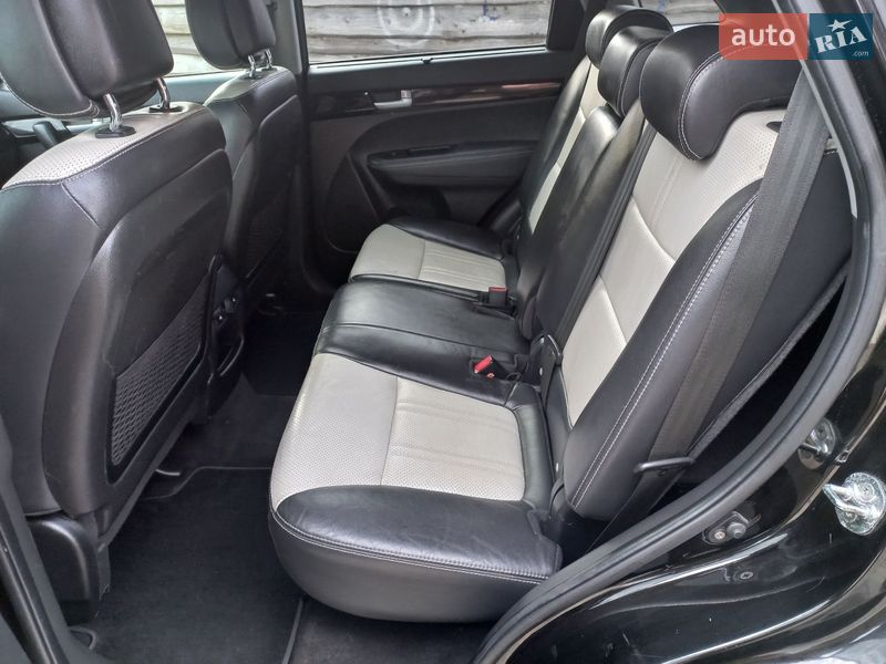 Позашляховик / Кросовер Kia Sorento 2014 в Макарові
