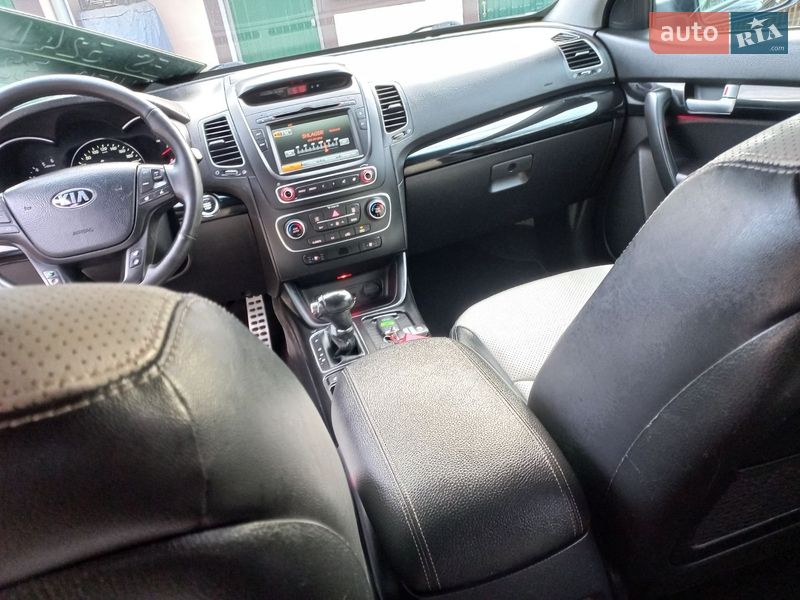 Позашляховик / Кросовер Kia Sorento 2014 в Макарові