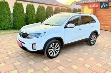 Позашляховик / Кросовер Kia Sorento 2012 в Чернівцях