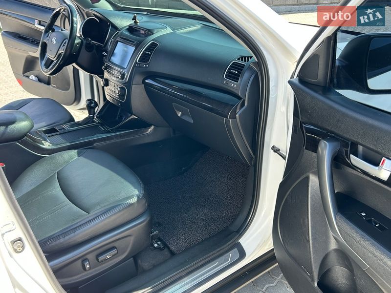 Позашляховик / Кросовер Kia Sorento 2013 в Одесі