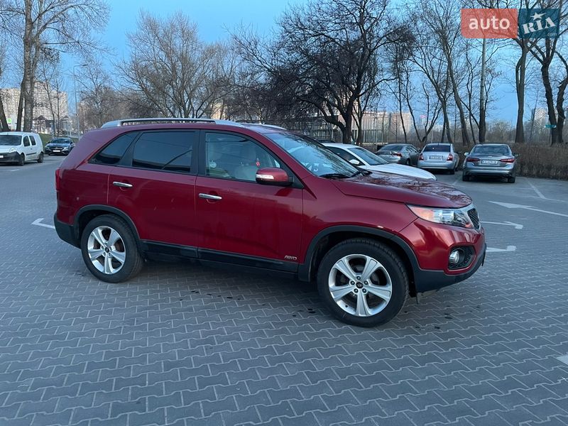 Внедорожник / Кроссовер Kia Sorento 2010 в Харькове