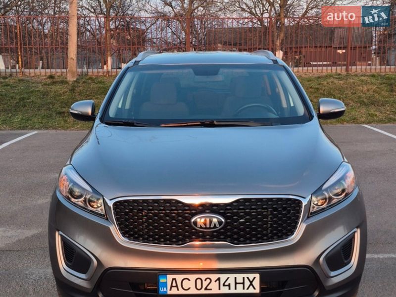 Позашляховик / Кросовер Kia Sorento 2016 в Луцьку