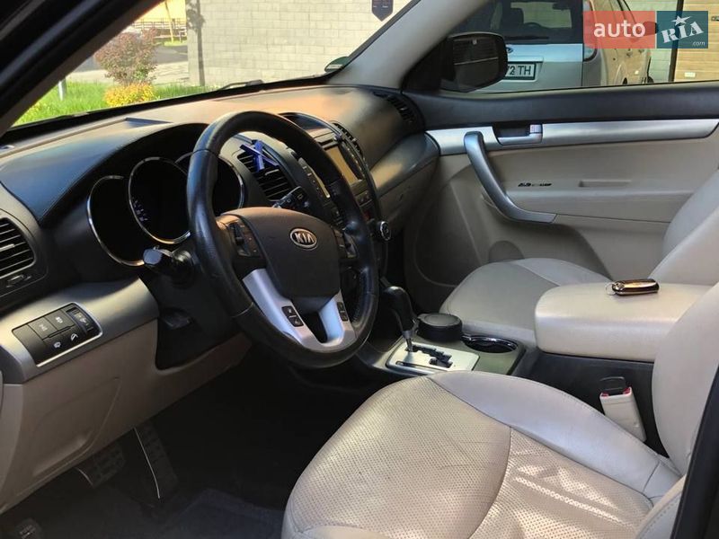 Внедорожник / Кроссовер Kia Sorento 2012 в Ивано-Франковске