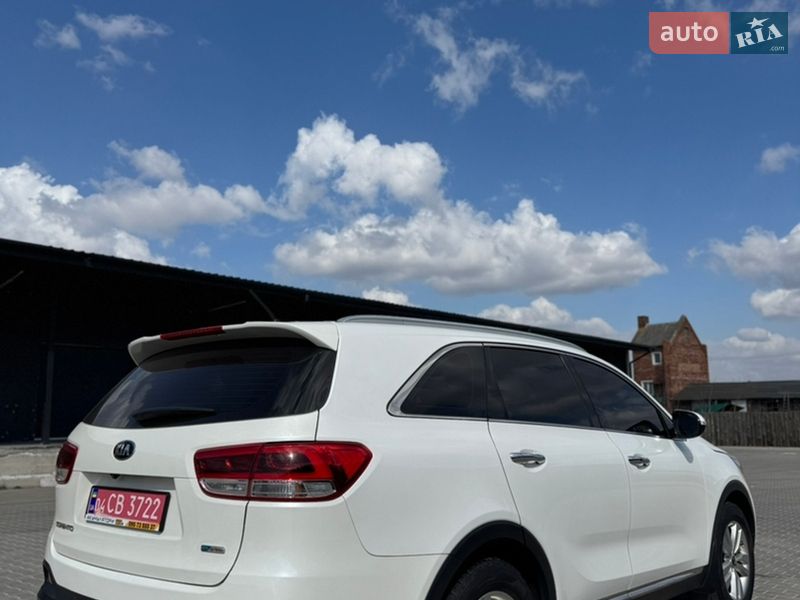 Внедорожник / Кроссовер Kia Sorento 2015 в Житомире фото 5 Внедорожник / Кроссовер Kia Sorento 2015 в Житомире