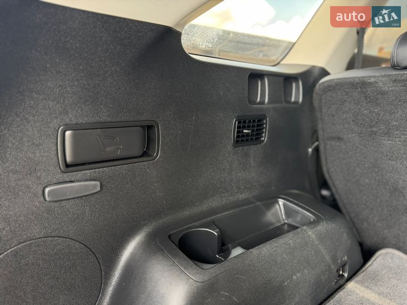 Внедорожник / Кроссовер Kia Sorento 2015 в Житомире фото 15 Внедорожник / Кроссовер Kia Sorento 2015 в Житомире