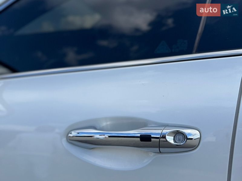 Внедорожник / Кроссовер Kia Sorento 2015 в Житомире фото 19 Внедорожник / Кроссовер Kia Sorento 2015 в Житомире