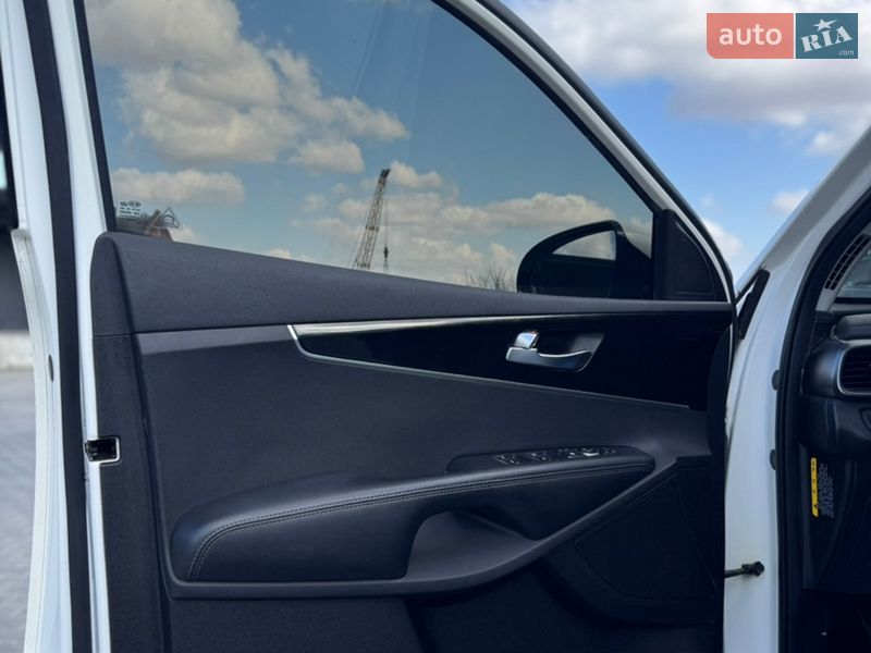 Внедорожник / Кроссовер Kia Sorento 2015 в Житомире фото 23 Внедорожник / Кроссовер Kia Sorento 2015 в Житомире