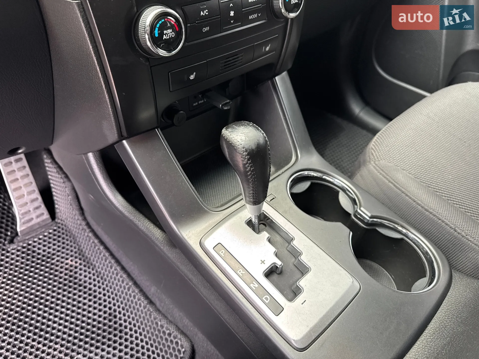 2011 Kia Sorento - мініатюра 39