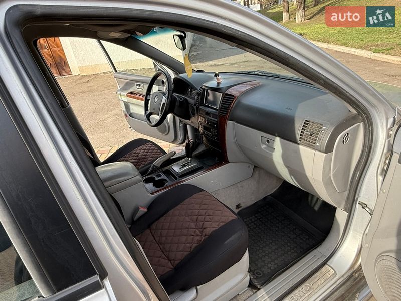 Внедорожник / Кроссовер Kia Sorento 2004 в Краматорске