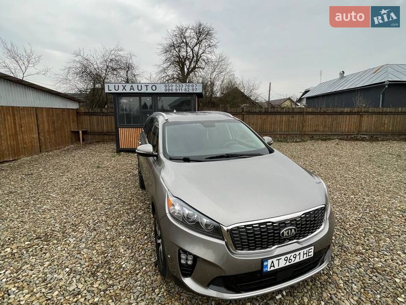 Позашляховик / Кросовер Kia Sorento 2016 в Коломиї