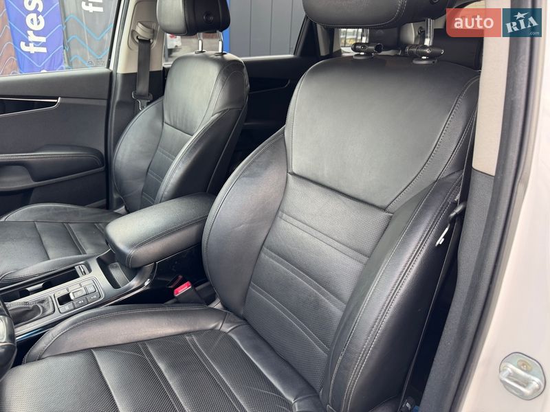 Позашляховик / Кросовер Kia Sorento 2016 в Рівному