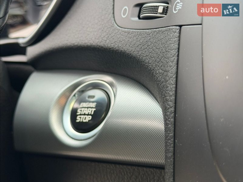 Позашляховик / Кросовер Kia Sorento 2014 в Самборі