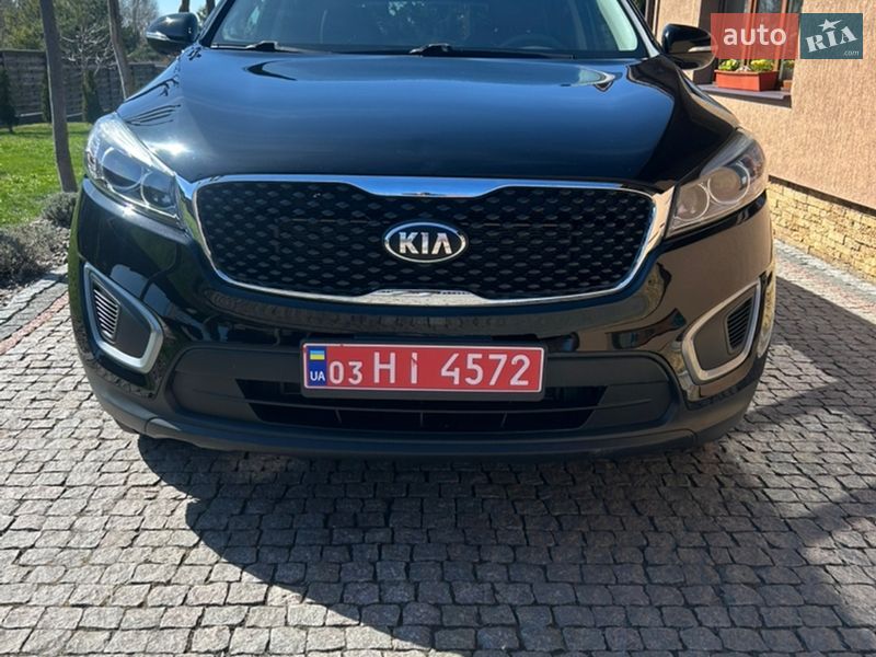 Позашляховик / Кросовер Kia Sorento 2016 в Володимирі