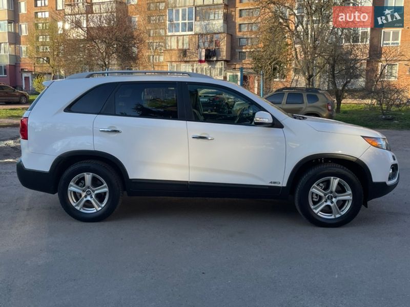 Внедорожник / Кроссовер Kia Sorento 2010 в Прилуках