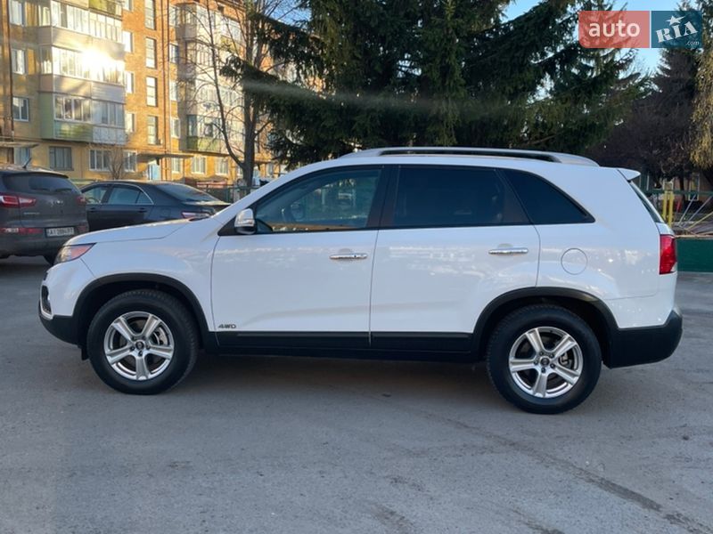 Внедорожник / Кроссовер Kia Sorento 2010 в Прилуках