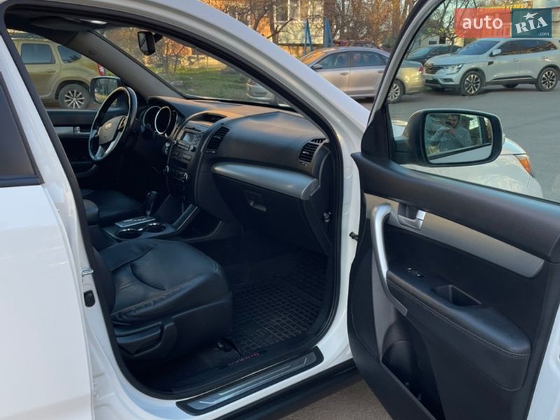 Внедорожник / Кроссовер Kia Sorento 2010 в Прилуках