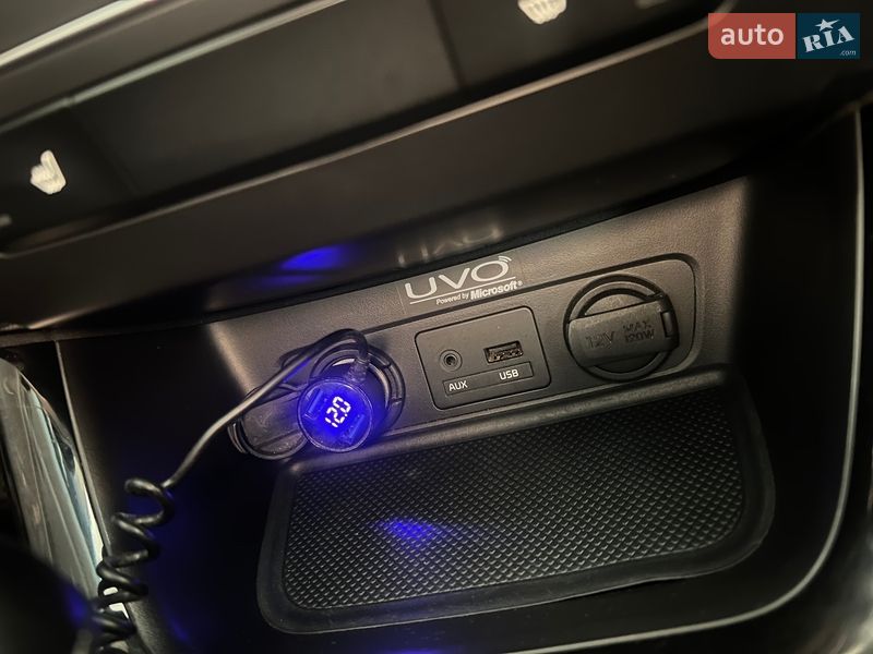 Позашляховик / Кросовер Kia Sorento 2013 в Одесі