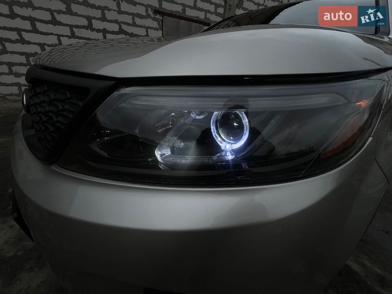 Позашляховик / Кросовер Kia Sorento 2013 в Одесі