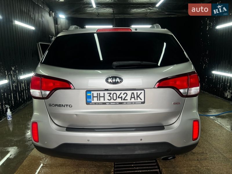 Позашляховик / Кросовер Kia Sorento 2013 в Одесі