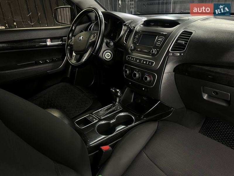 Позашляховик / Кросовер Kia Sorento 2013 в Одесі