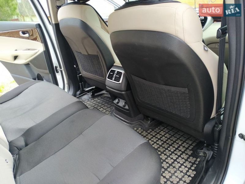 Позашляховик / Кросовер Kia Sorento 2016 в Сколе