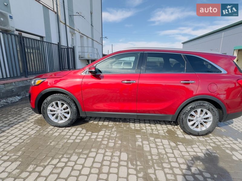 Внедорожник / Кроссовер Kia Sorento 2015 в Чорткове
