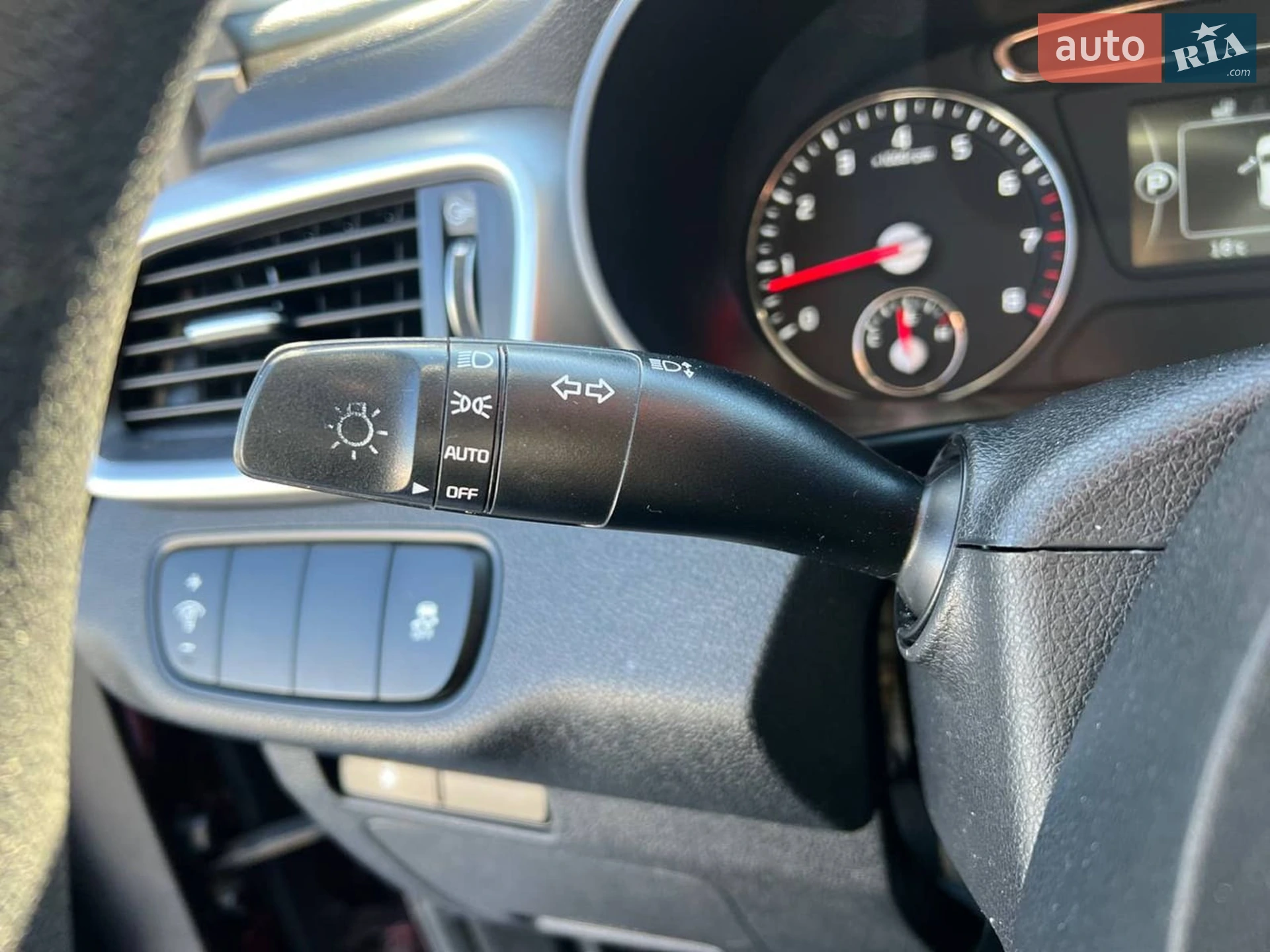 2016 Kia Sorento - мініатюра 26