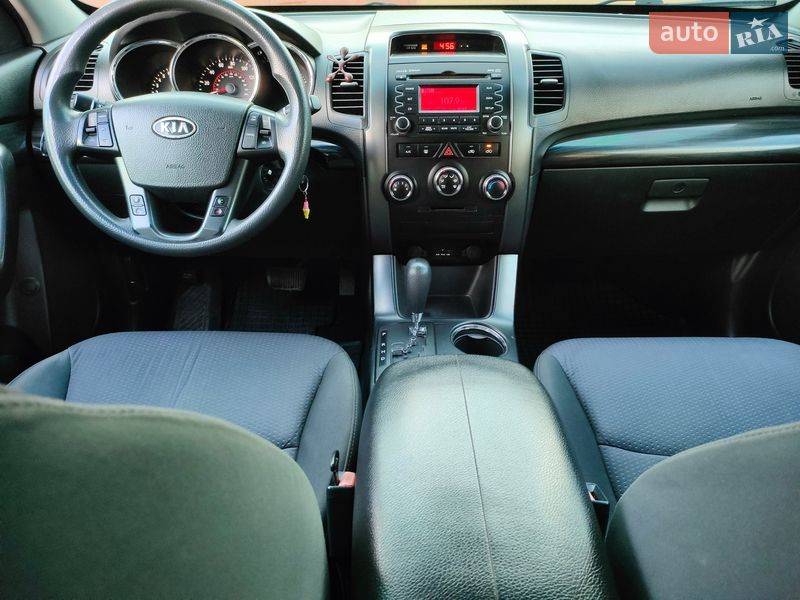 Позашляховик / Кросовер Kia Sorento 2010 в Сумах