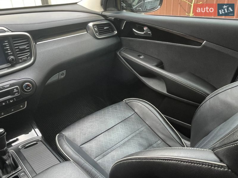 Внедорожник / Кроссовер Kia Sorento 2017 в Костополе фото 23 Внедорожник / Кроссовер Kia Sorento 2017 в Костополе