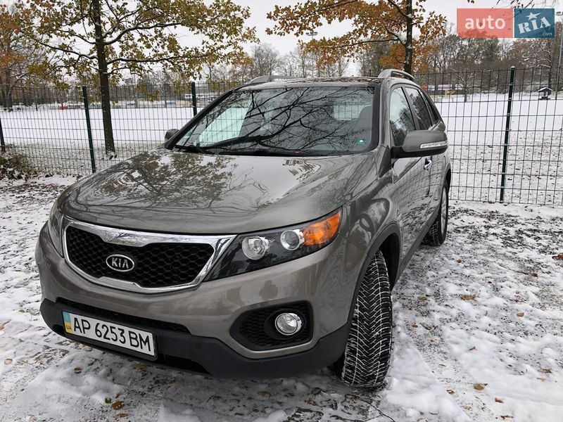 Внедорожник / Кроссовер Kia Sorento 2010 в Запорожье