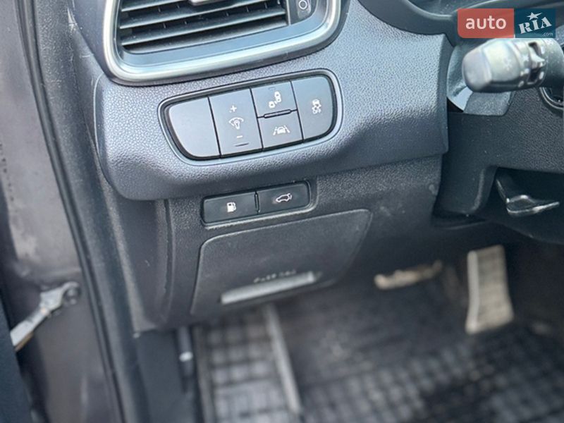 Внедорожник / Кроссовер Kia Sorento 2015 в Киеве фото 33 Внедорожник / Кроссовер Kia Sorento 2015 в Киеве