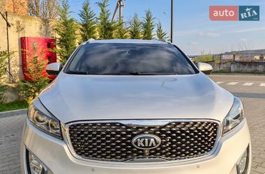 Внедорожник / Кроссовер Kia Sorento 2015 в Могилев-Подольске