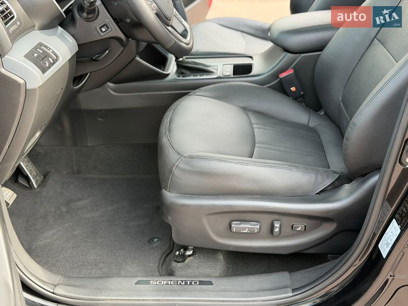 Внедорожник / Кроссовер Kia Sorento 2013 в Ровно фото 24 Внедорожник / Кроссовер Kia Sorento 2013 в Ровно
