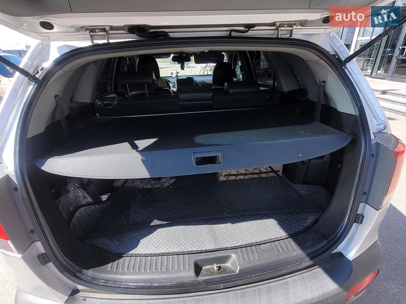 Внедорожник / Кроссовер Kia Sorento 2012 в Киеве