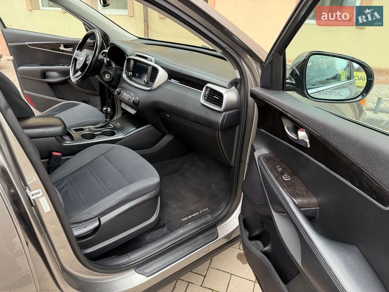 Внедорожник / Кроссовер Kia Sorento 2016 в Коломые
