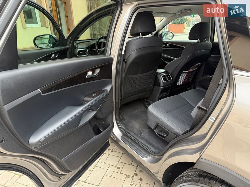 Внедорожник / Кроссовер Kia Sorento 2016 в Коломые