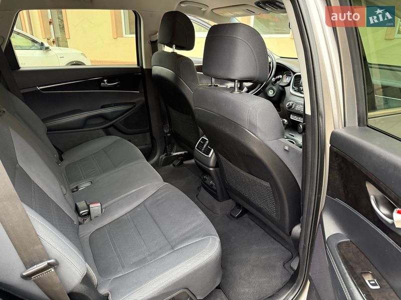Внедорожник / Кроссовер Kia Sorento 2016 в Коломые
