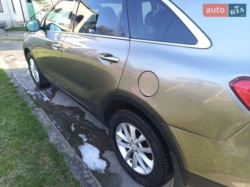 Внедорожник / Кроссовер Kia Sorento 2017 в Деражне фото 6 Внедорожник / Кроссовер Kia Sorento 2017 в Деражне